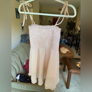 Showpo Pink and White Gingham Flowy Dress Size S/4